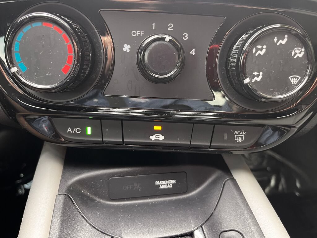 Used 2021 Honda HR-V LX image 18