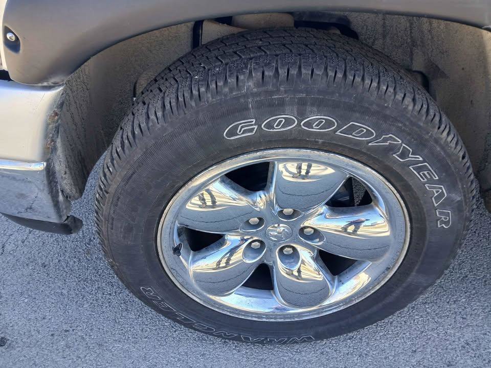 Used 2006 Dodge Ram 1500 Truck SLT image 13