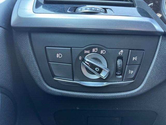 Used 2019 BMW X3 sDrive30i w/ Driving Assistance Package image 6