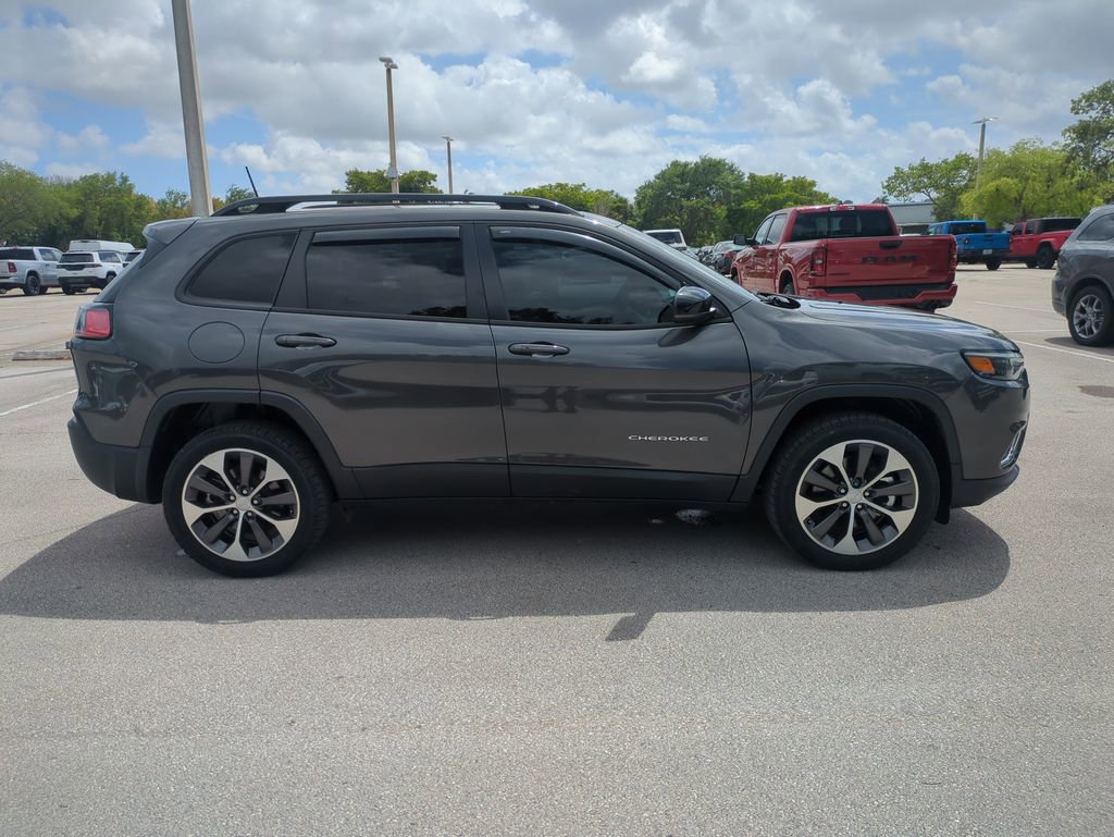 Used 2022 Jeep Cherokee Limited w/ Elite Package AWD/4WD image 5