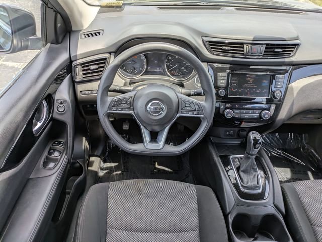 Used 2020 Nissan Rogue Sport SV FWD image 12