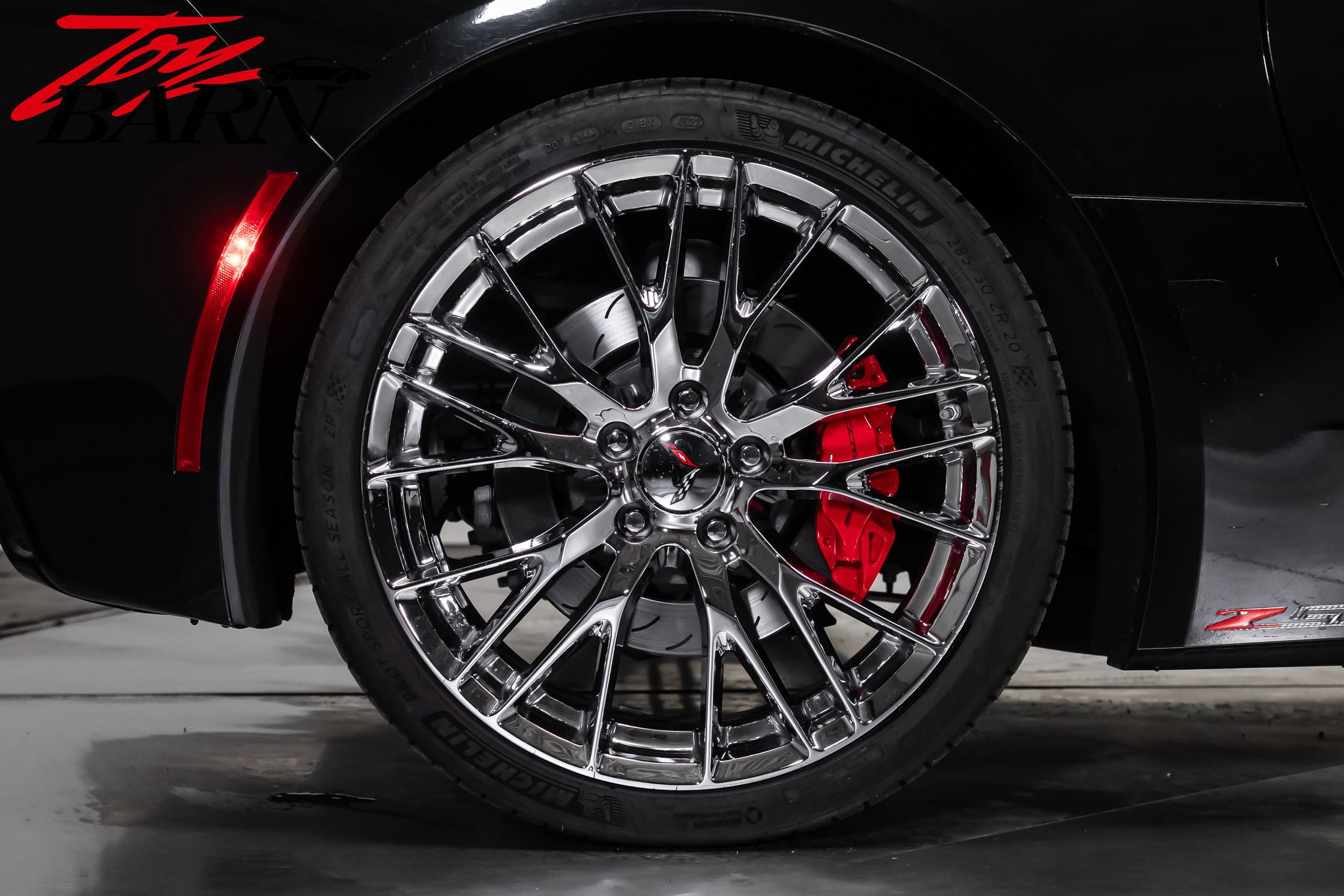 Used 2015 Chevrolet Corvette Stingray Convertible w/ 2LT Preferred Equipment Group RWD image 22