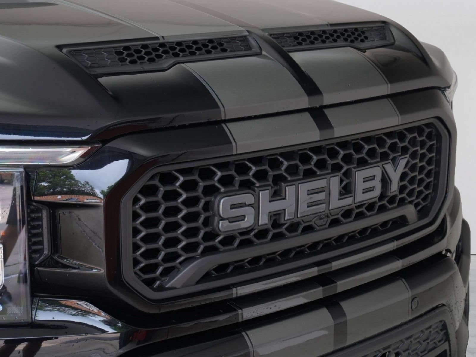 Used 2022 Ford F150 Lariat w/ Equipment Group 502A High AWD/4WD image 1