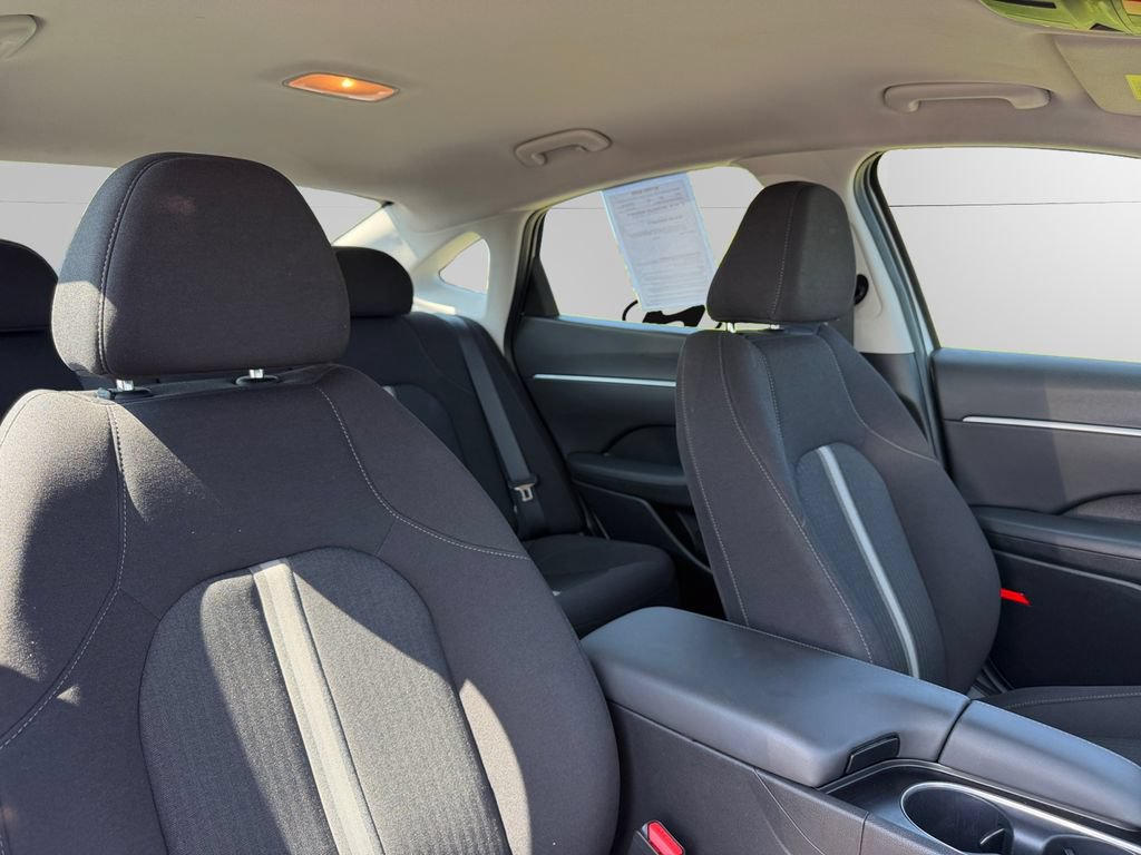 Used 2025 Hyundai Sonata SEL FWD image 13