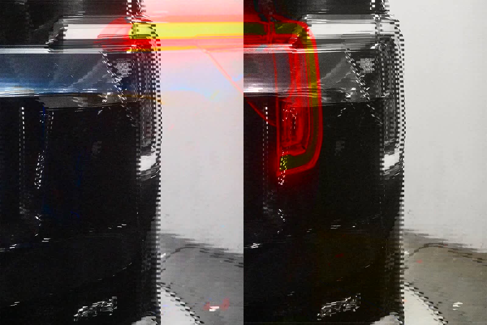 Used 2020 GMC Acadia AT4 image 12