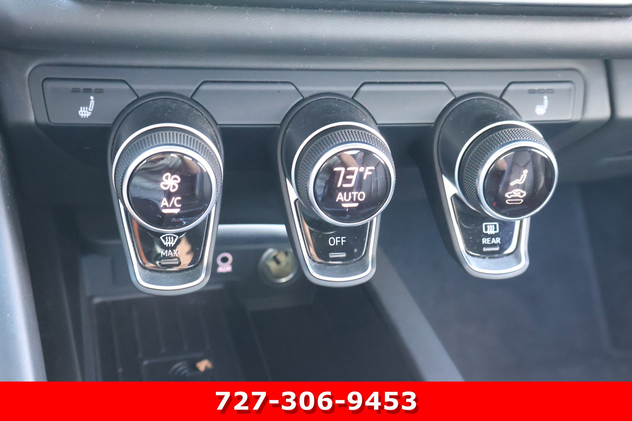 Used 2021 Audi R8 V10 w/ Premium Package image 27