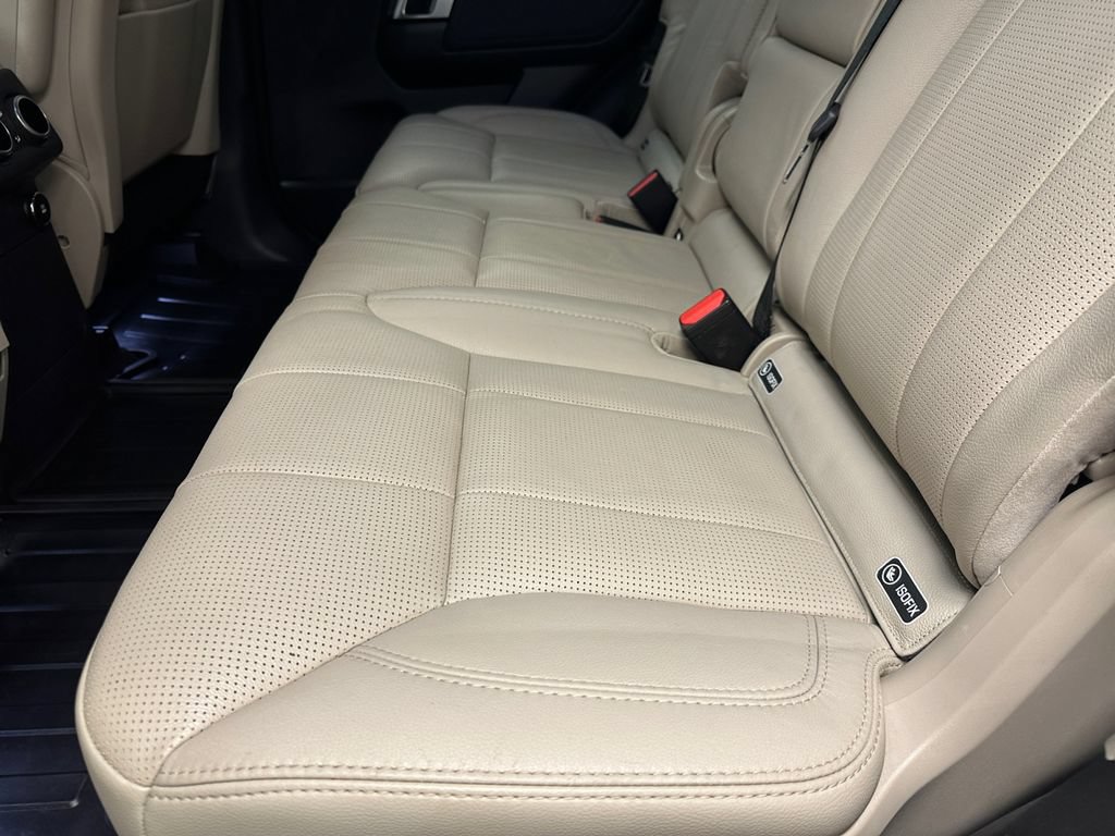 Used 2020 Land Rover Discovery HSE AWD/4WD image 12