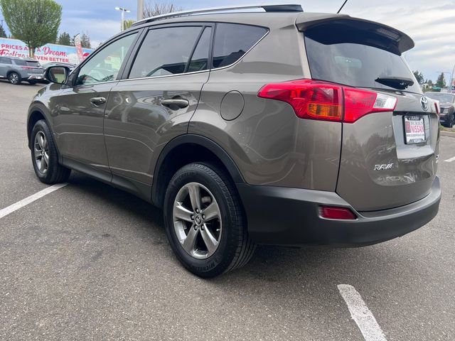 Used 2015 Toyota RAV4 XLE AWD/4WD image 8