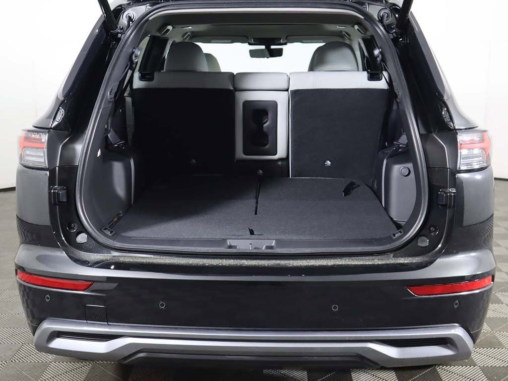 New 2025 Mitsubishi Outlander AWD image 22
