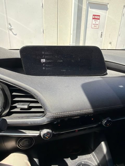Used 2022 MAZDA MAZDA3 s FWD image 10
