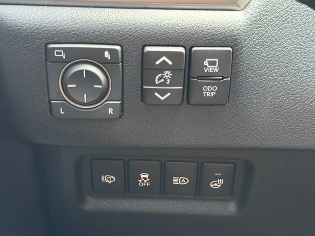 Used 2022 Lexus GX 460 Luxury w/ Accessory Package AWD/4WD image 26