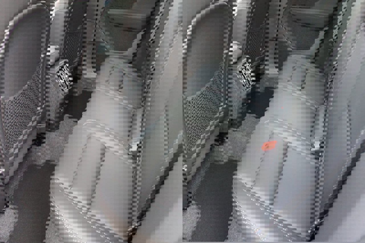 New 2026 Volvo XC40 B5 Plus w/ Protection Package Premier image 21