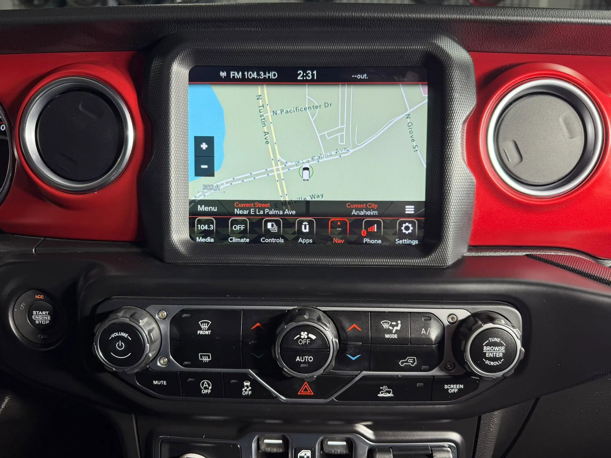 Used 2021 Jeep Gladiator Rubicon AWD/4WD image 24