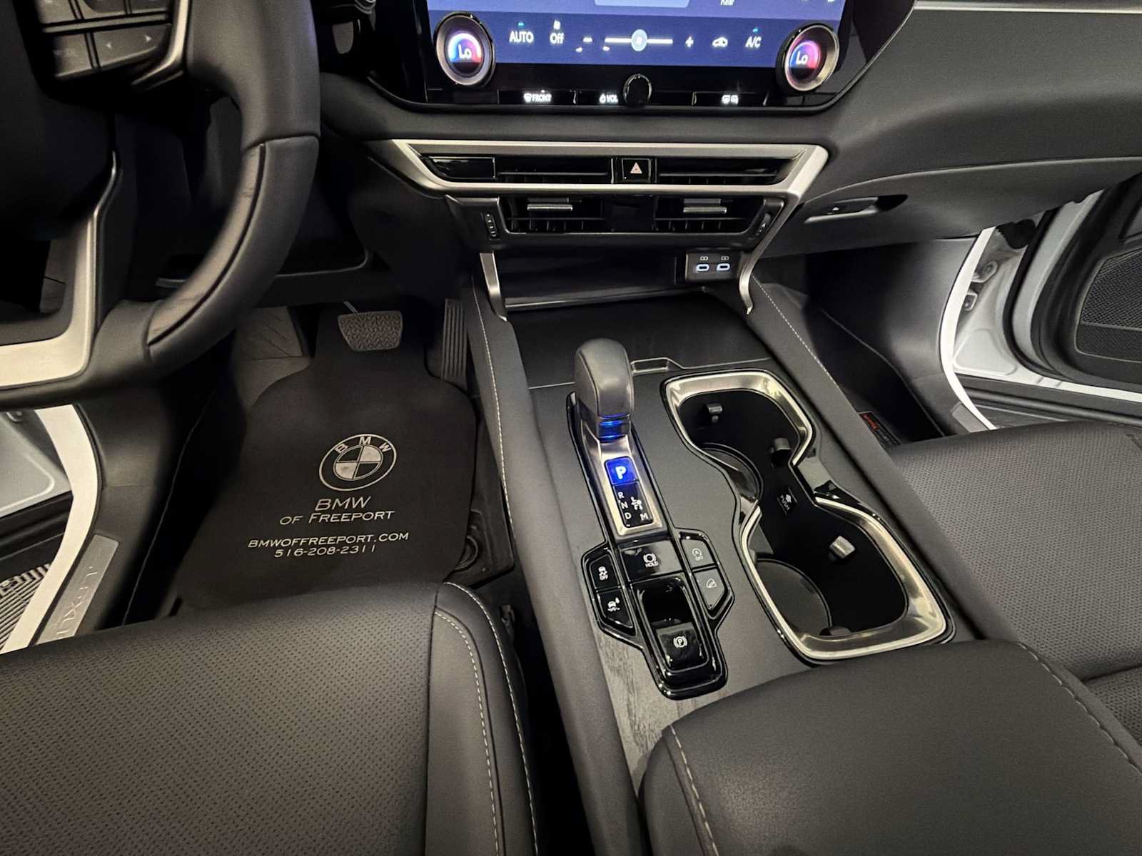 Used 2024 Lexus RX 350 Premium w/ Accessory Package (Z1) AWD/4WD image 17