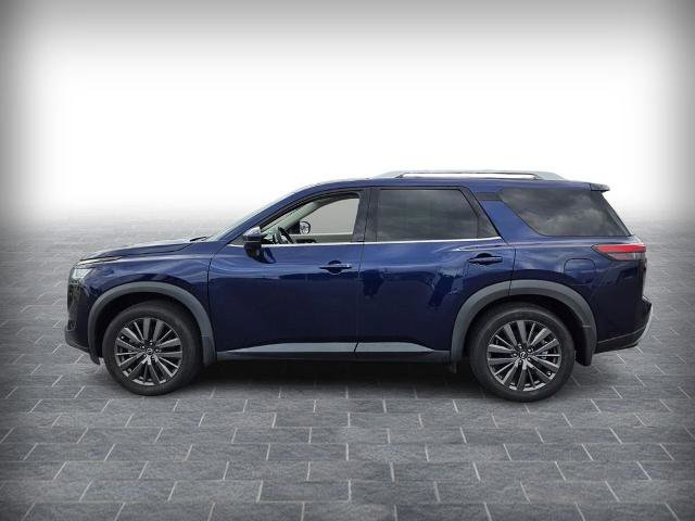 Certified 2022 Nissan Pathfinder SL w/ SL Premium Package FWD image 3