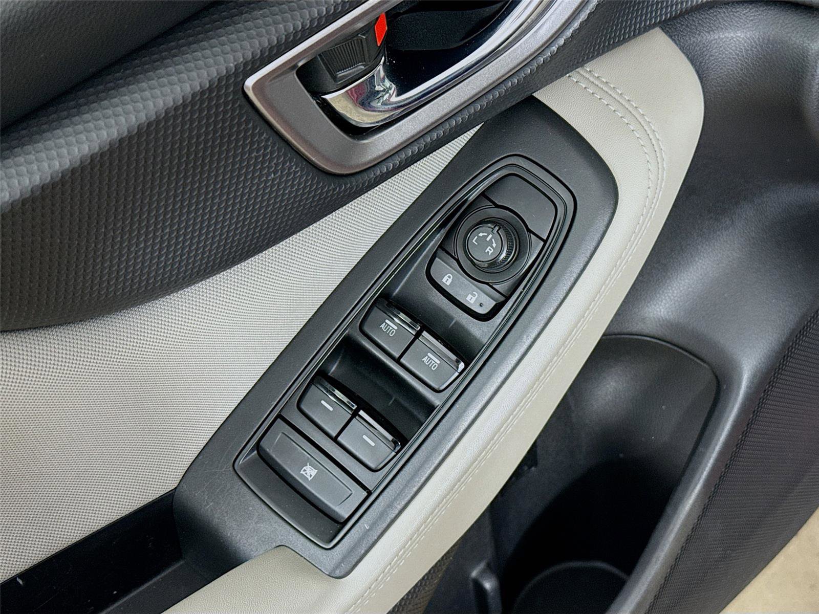 Used 2024 Subaru Forester Premium image 21