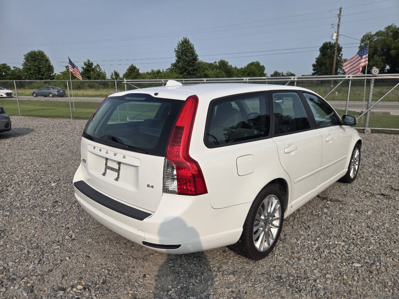 Used 2010 Volvo V50 2.4i FWD image 4