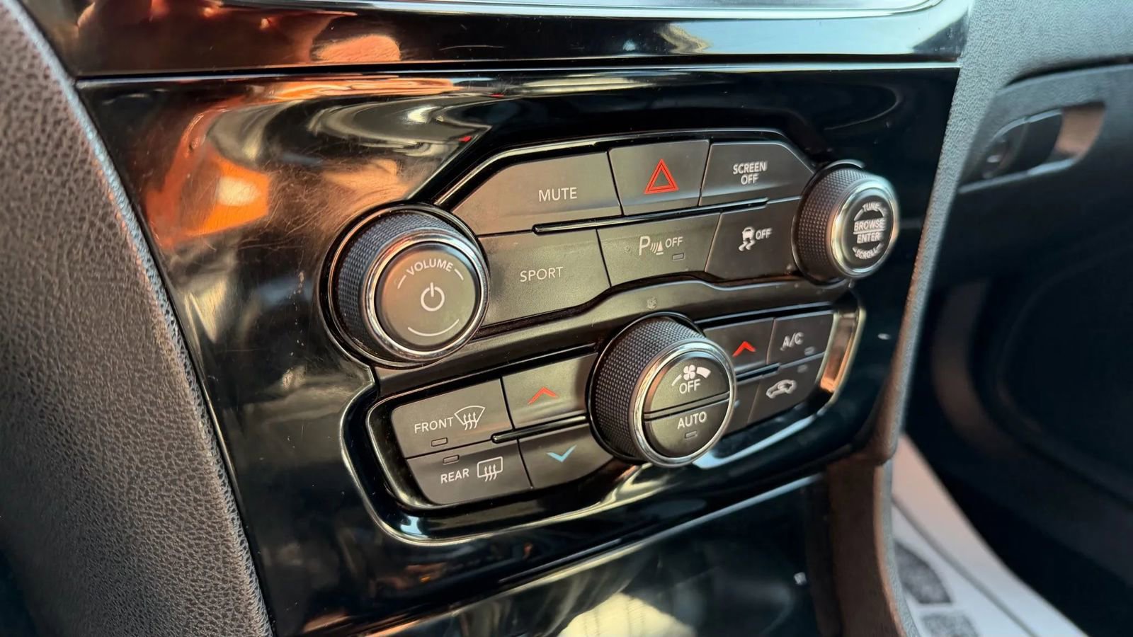 Used 2021 Chrysler 300 S image 36