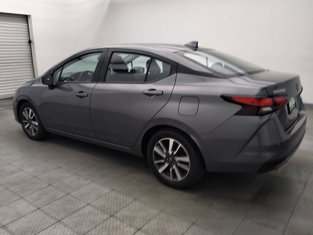 Used 2024 Nissan Versa SV FWD image 3