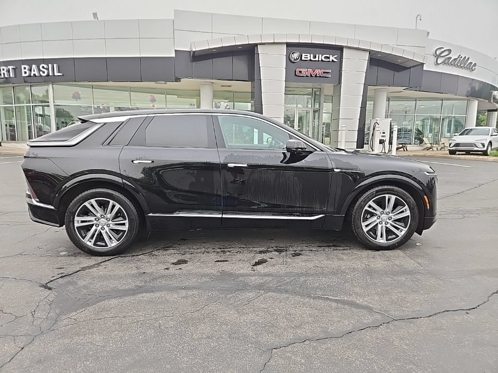 Certified 2024 Cadillac Lyriq Tech w/ Driver Assist Package AWD/4WD image 7