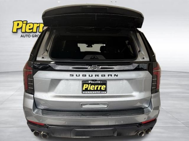 Used 2025 Chevrolet Suburban Z71 AWD/4WD image 4