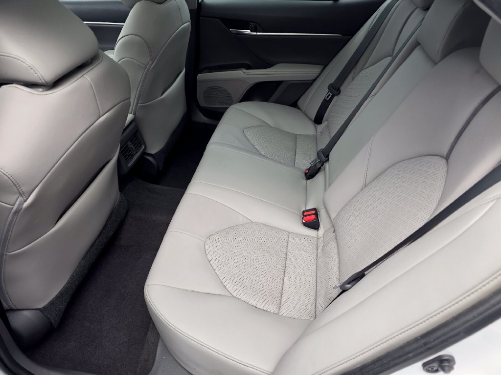Used 2021 Toyota Camry XSE w/ Navigation Package FWD image 14