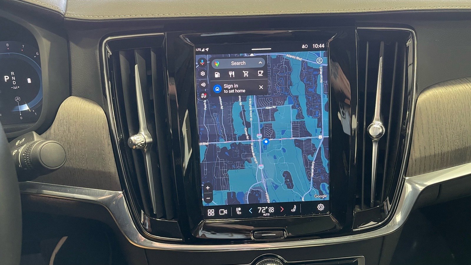 Used 2023 Volvo S90 B6 Ultimate w/ Protection Package Premier image 50