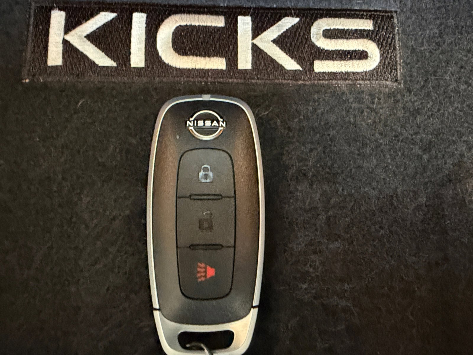 Used 2025 Nissan Kicks S image 29