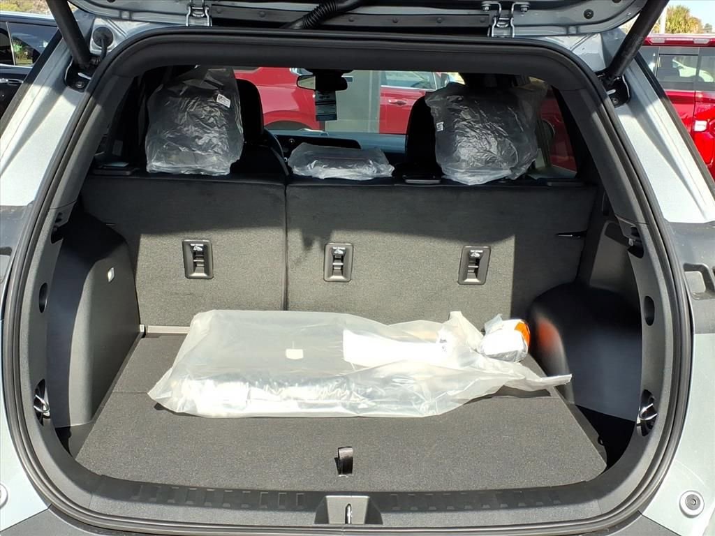 New 2026 Chevrolet Equinox RS w/ Convenience Package III FWD image 15