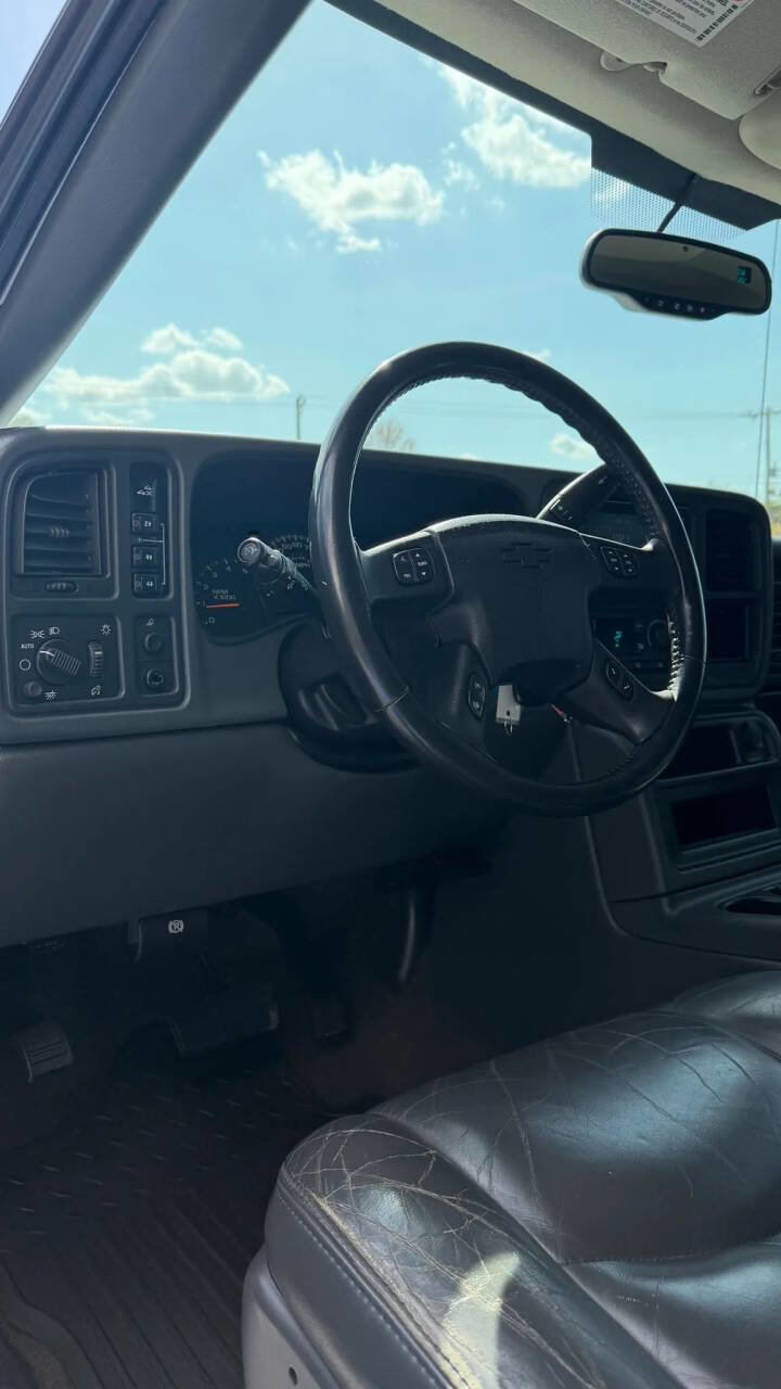 Used 2007 Chevrolet Silverado 2500 LT w/ Heavy-Duty Power Package image 14