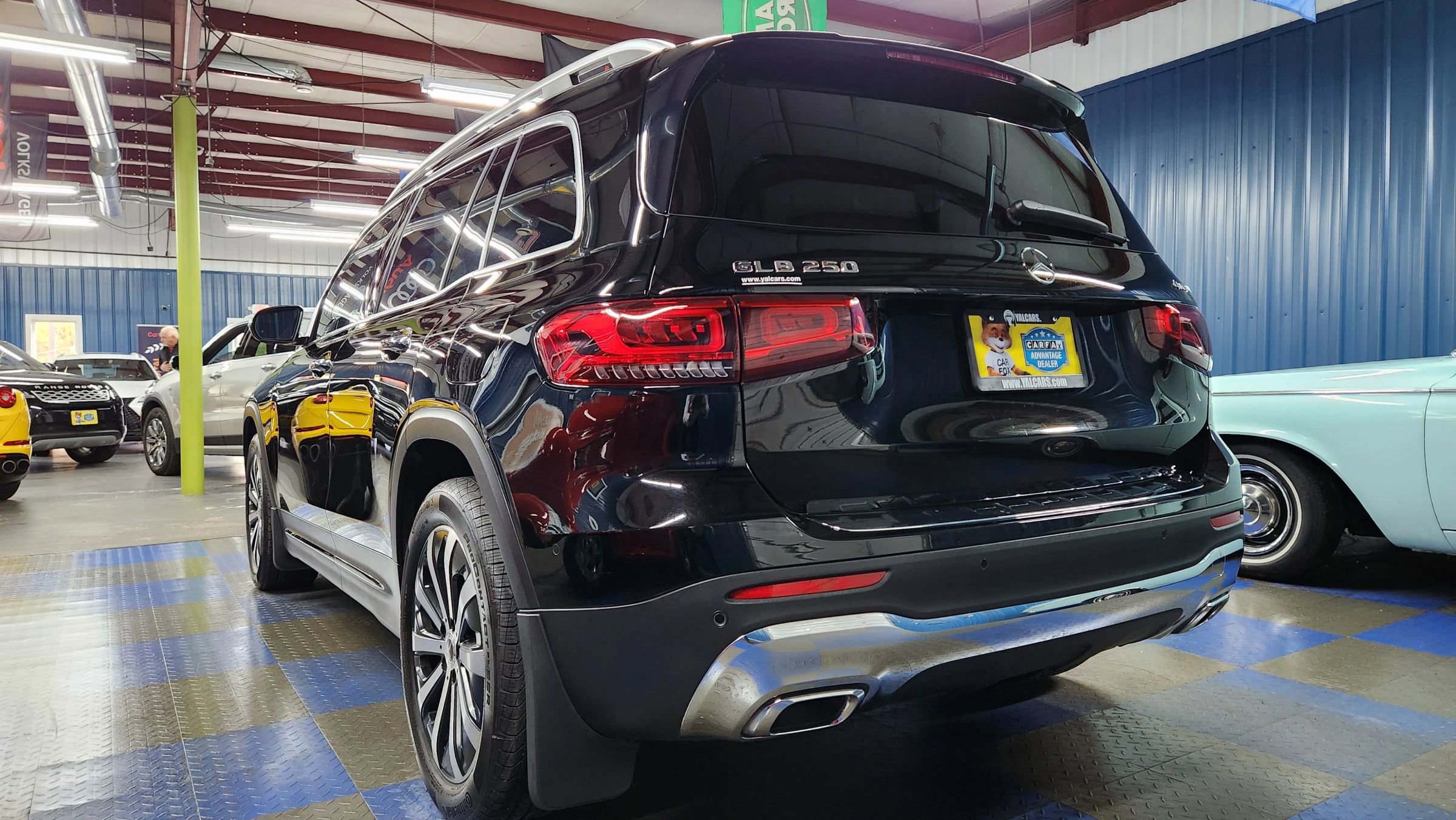 Used 2020 Mercedes-Benz GLB 250 4MATIC w/ Premium Package image 68