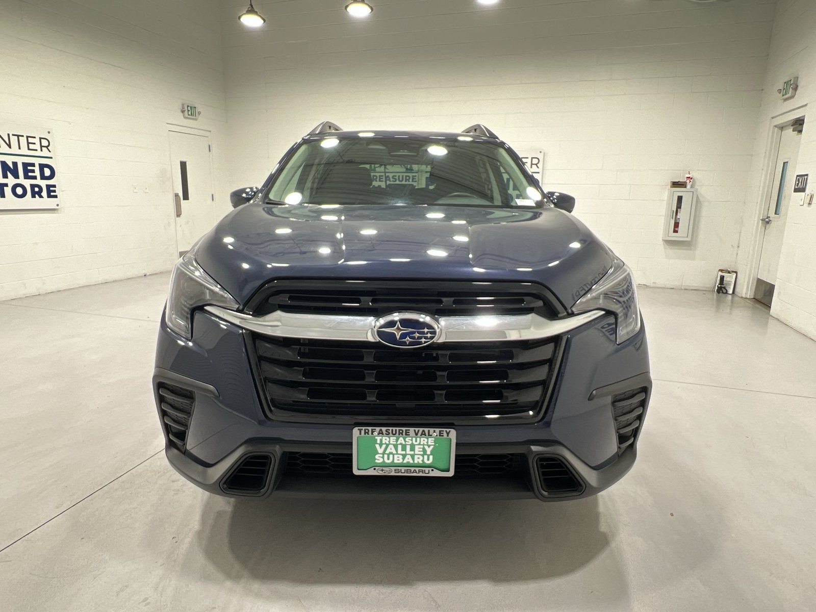 Used 2025 Subaru Ascent Premium AWD/4WD image 3