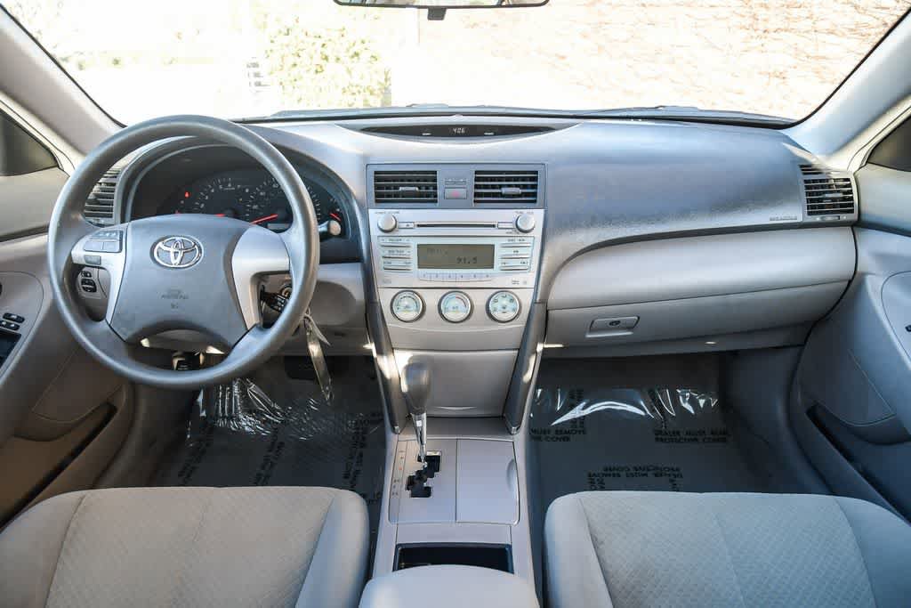 Used 2008 Toyota Camry LE image 14