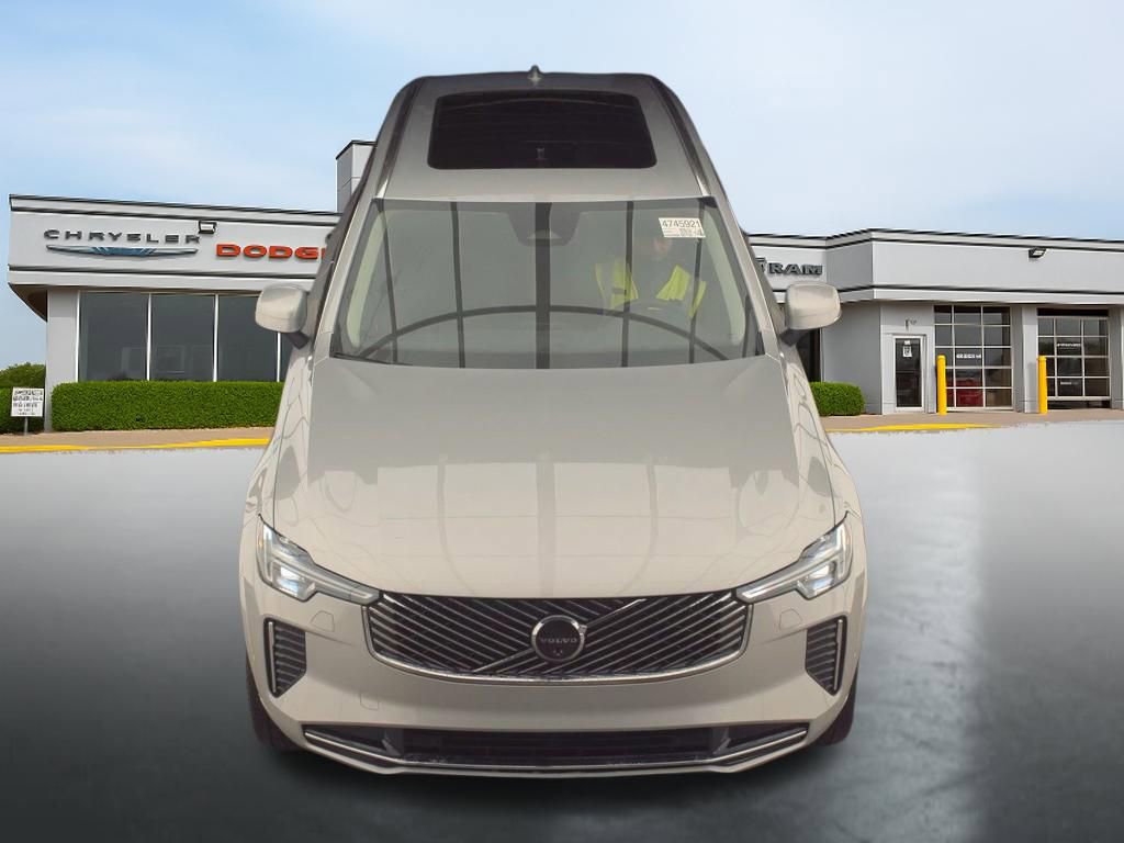 Used 2025 Volvo XC90 B6 Plus image 7