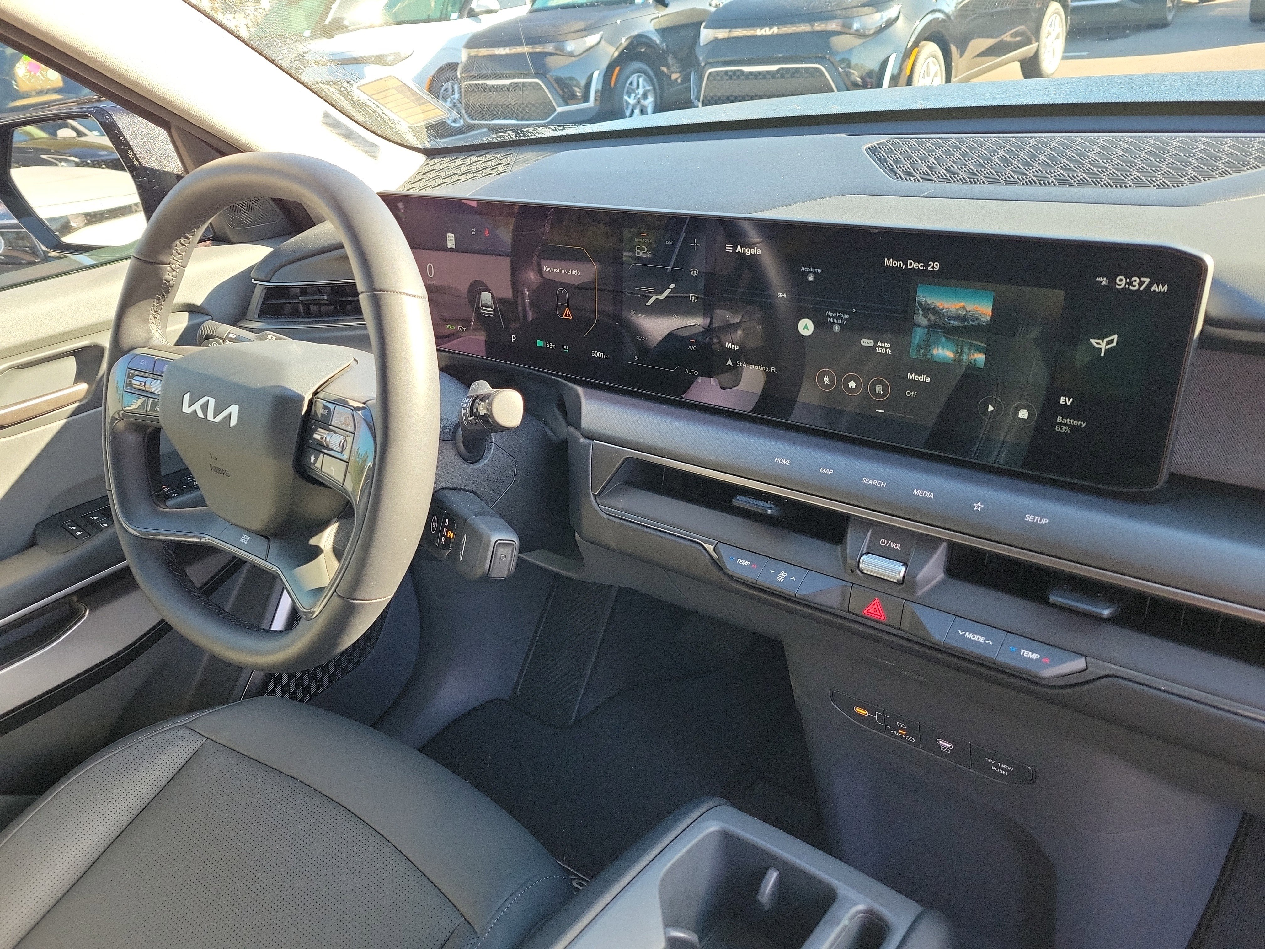 Certified 2026 Kia EV9 Light image 8