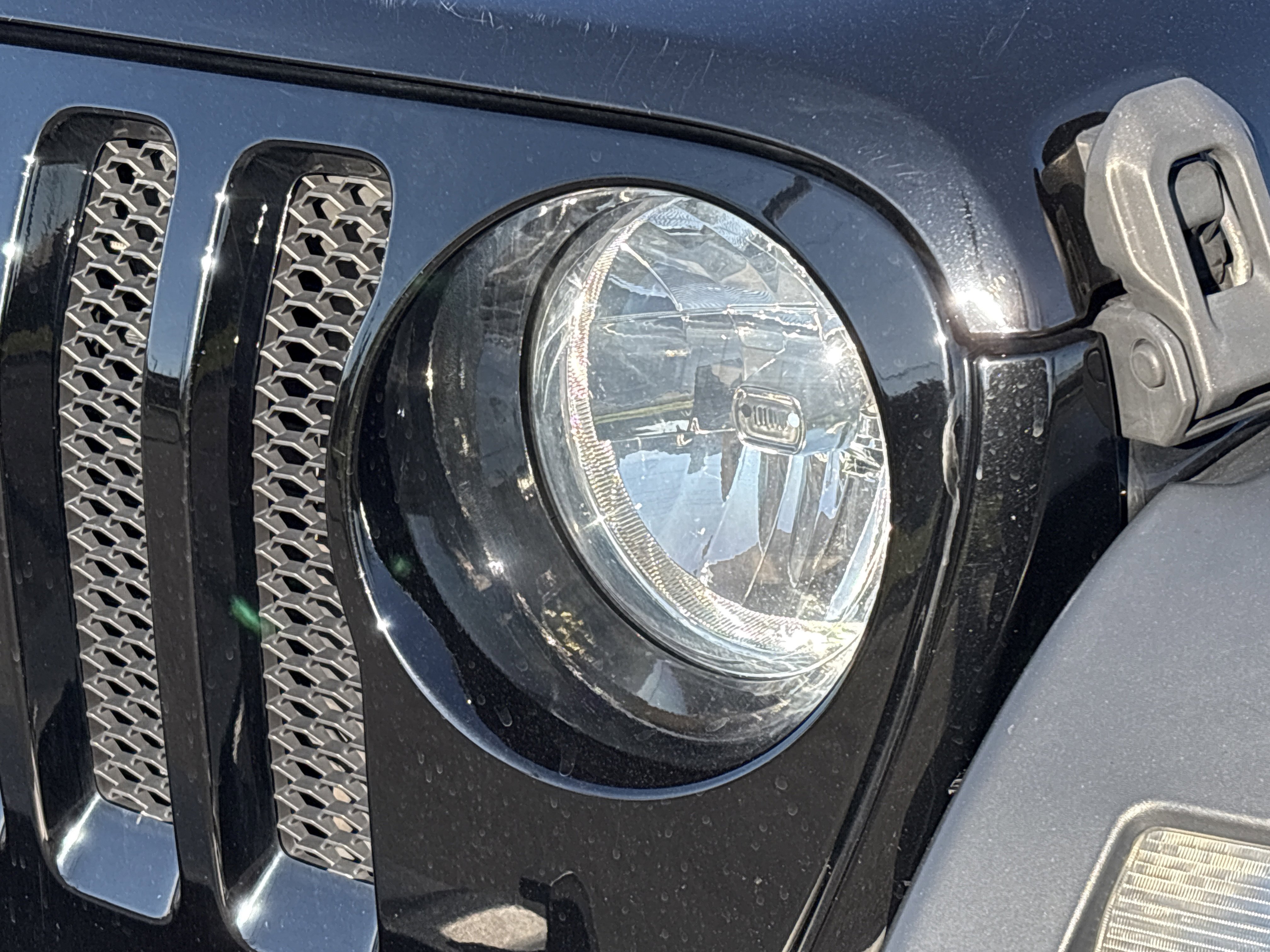 Certified 2023 Jeep Wrangler Sport AWD/4WD image 11