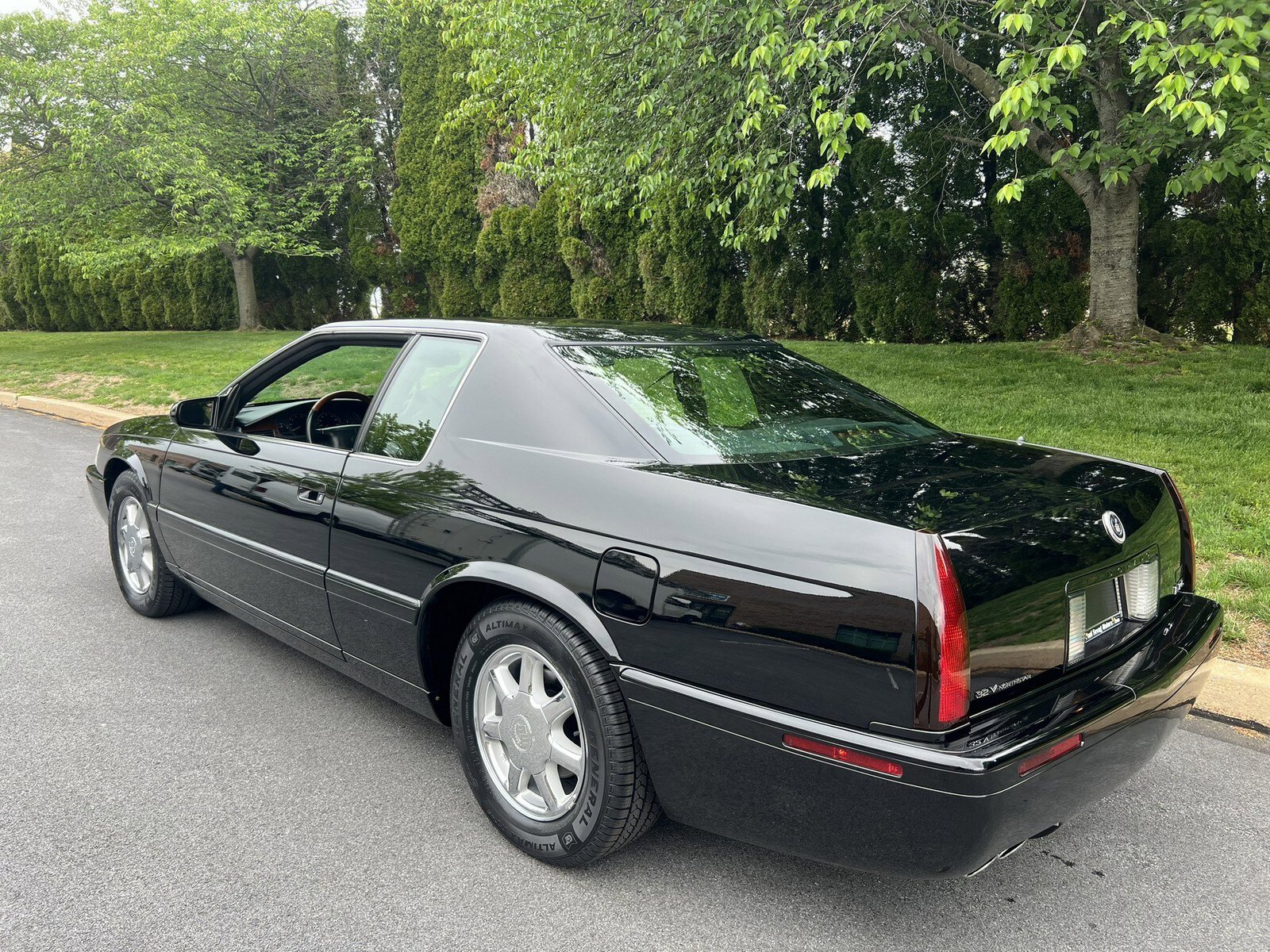 Used 2002 Cadillac Eldorado Touring w/ Preffered Equipment Group FWD image 43