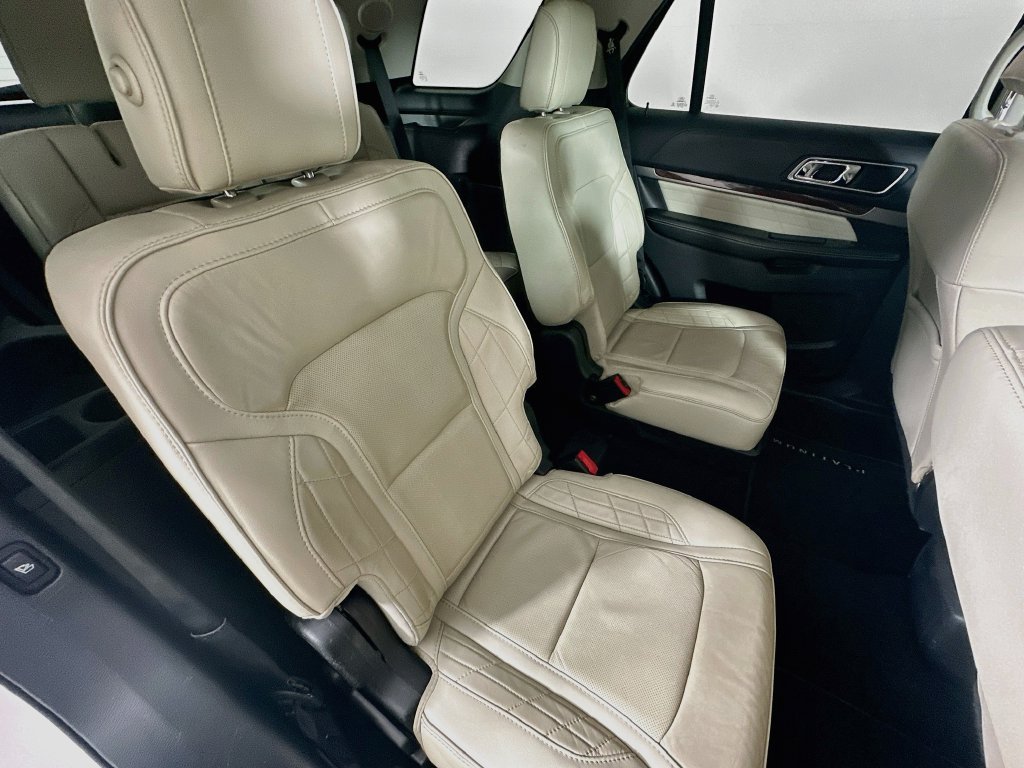 Used 2019 Ford Explorer Platinum AWD/4WD image 35