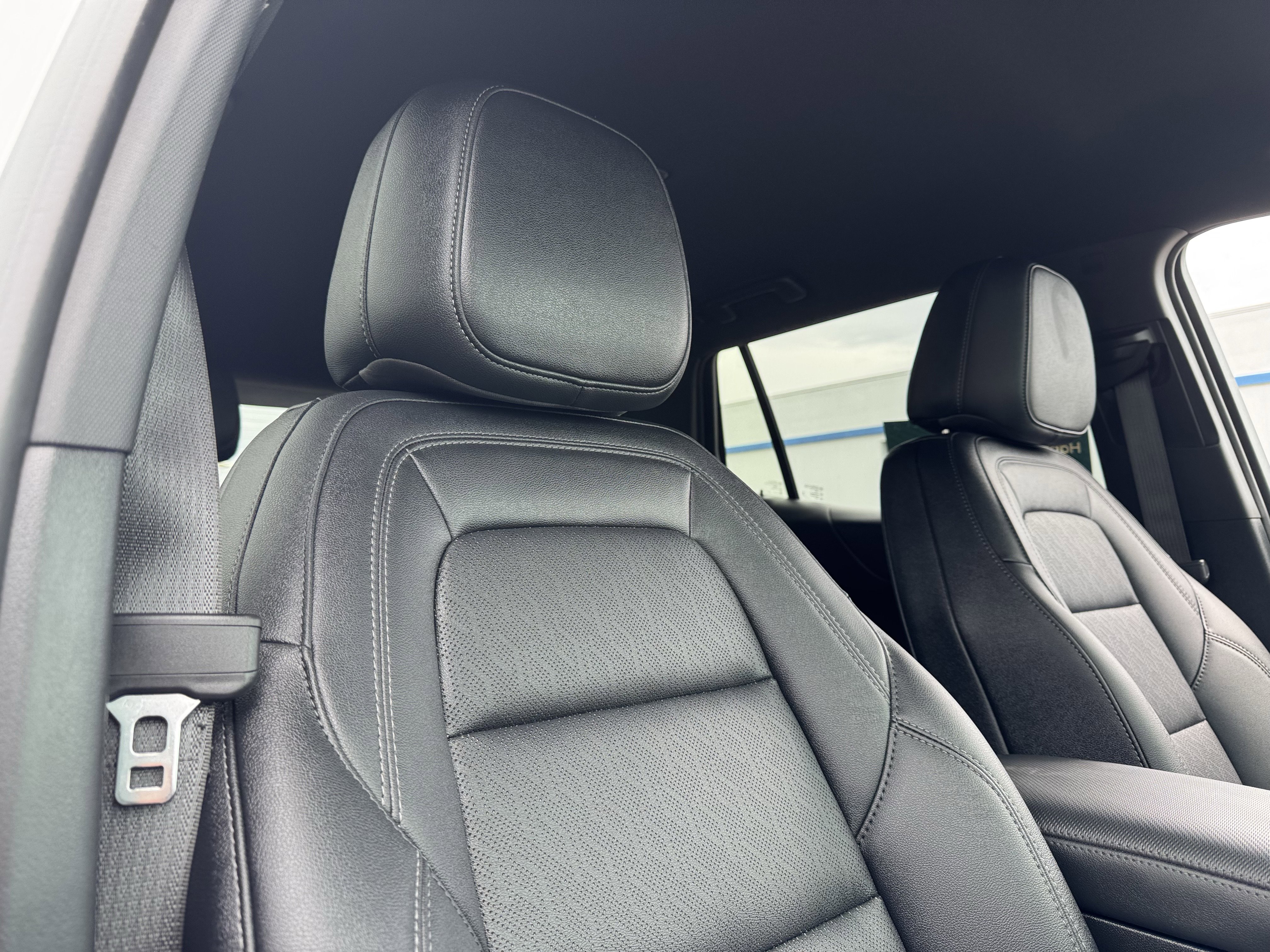 Used 2026 Chevrolet Equinox LT w/ Convenience Package II FWD image 23