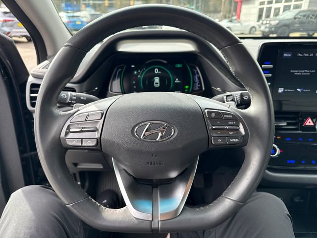 Used 2022 Hyundai Ioniq SE image 19