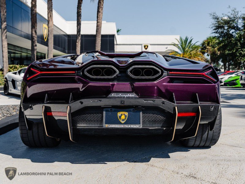 Used 2025 Lamborghini Revuelto AWD/4WD image 5
