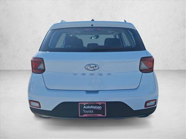 Used 2025 Hyundai Venue SEL image 7
