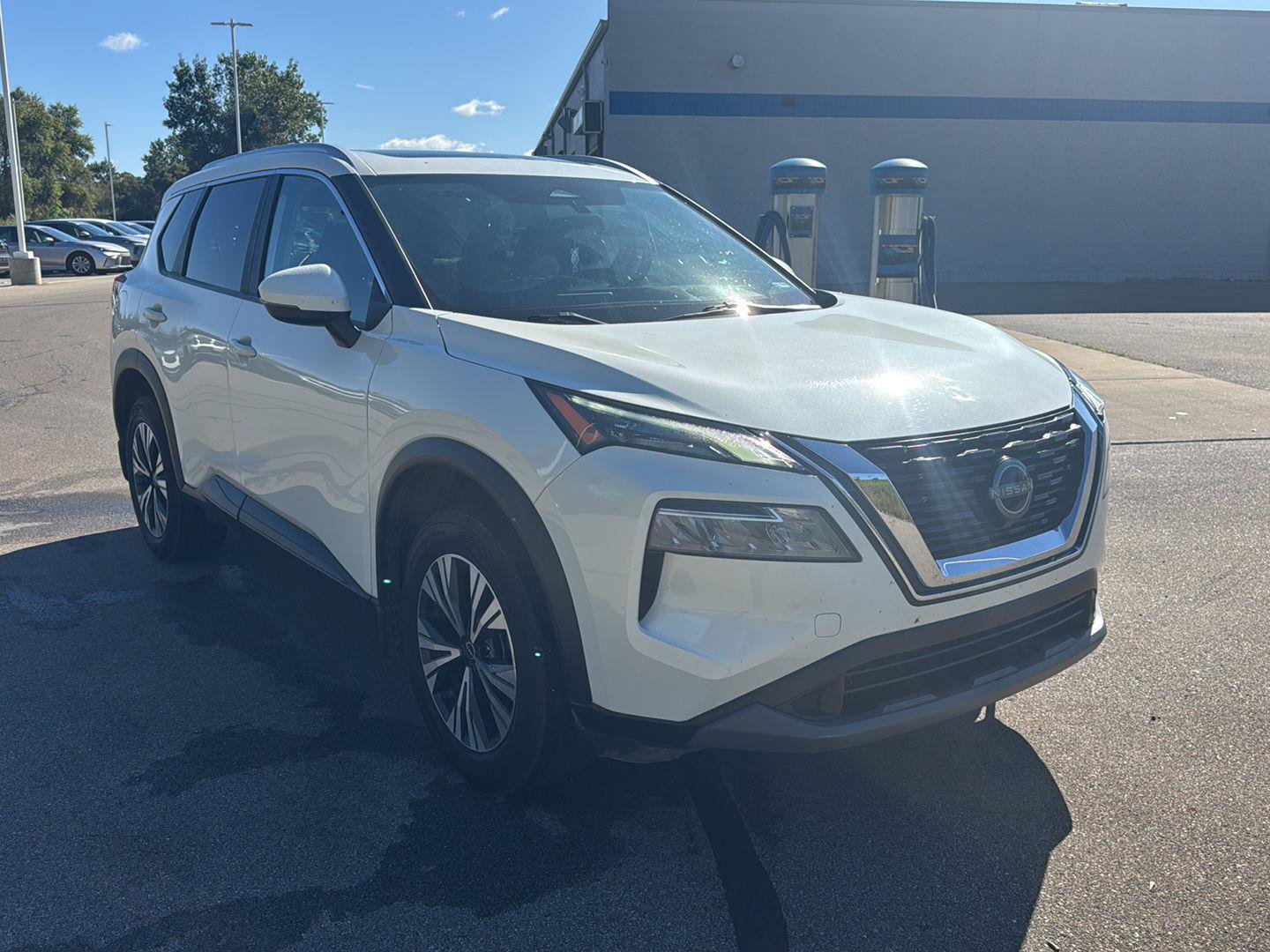 Used 2023 Nissan Rogue SV w/ SV Premium Package AWD/4WD image 7