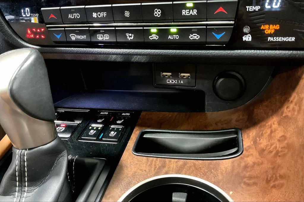 Used 2022 Lexus RX 350L FWD w/ Premium Package image 17