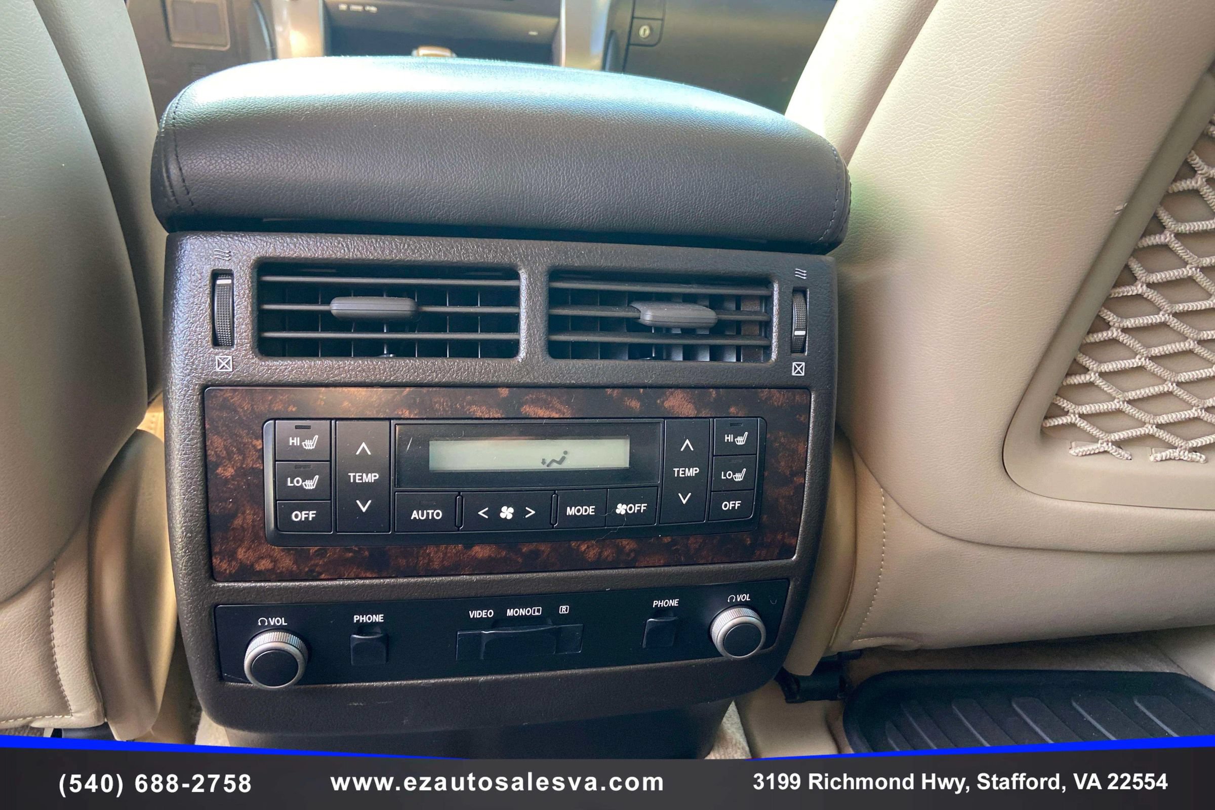 Used 2008 Toyota Land Cruiser AWD/4WD image 25
