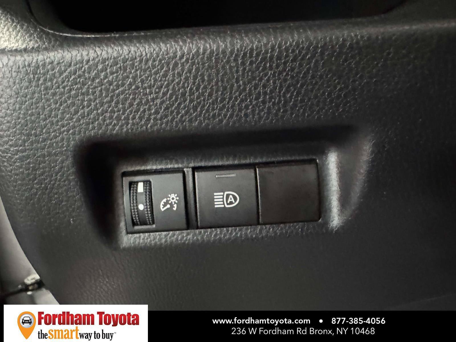 Used 2023 Toyota RAV4 LE AWD/4WD image 19
