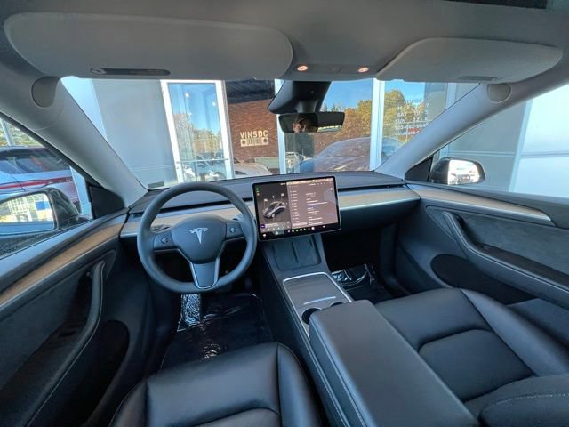 Used 2024 Tesla Model Y Long Range image 27