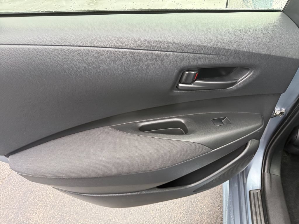 Used 2023 Toyota Corolla LE w/ LE Convenience Package FWD image 24