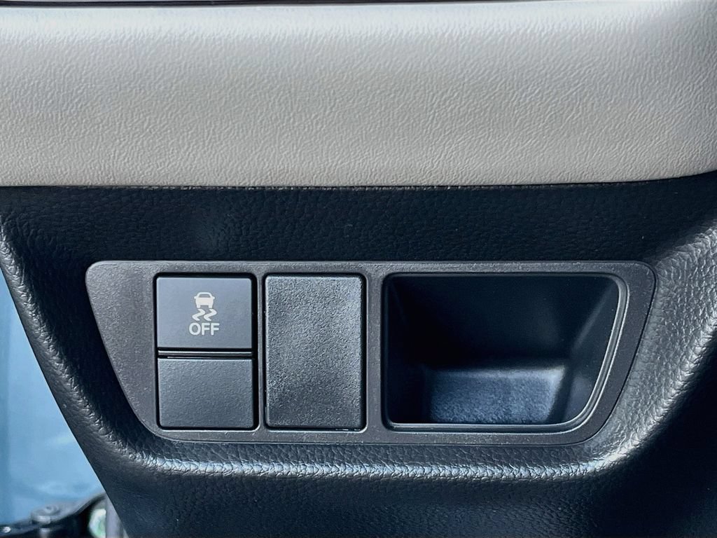 Used 2025 Honda HR-V LX image 10