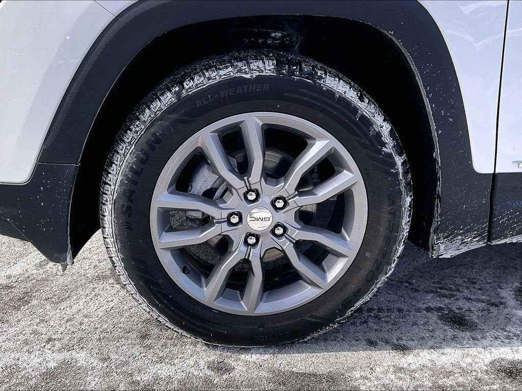 Used 2024 GMC Terrain SLT image 7